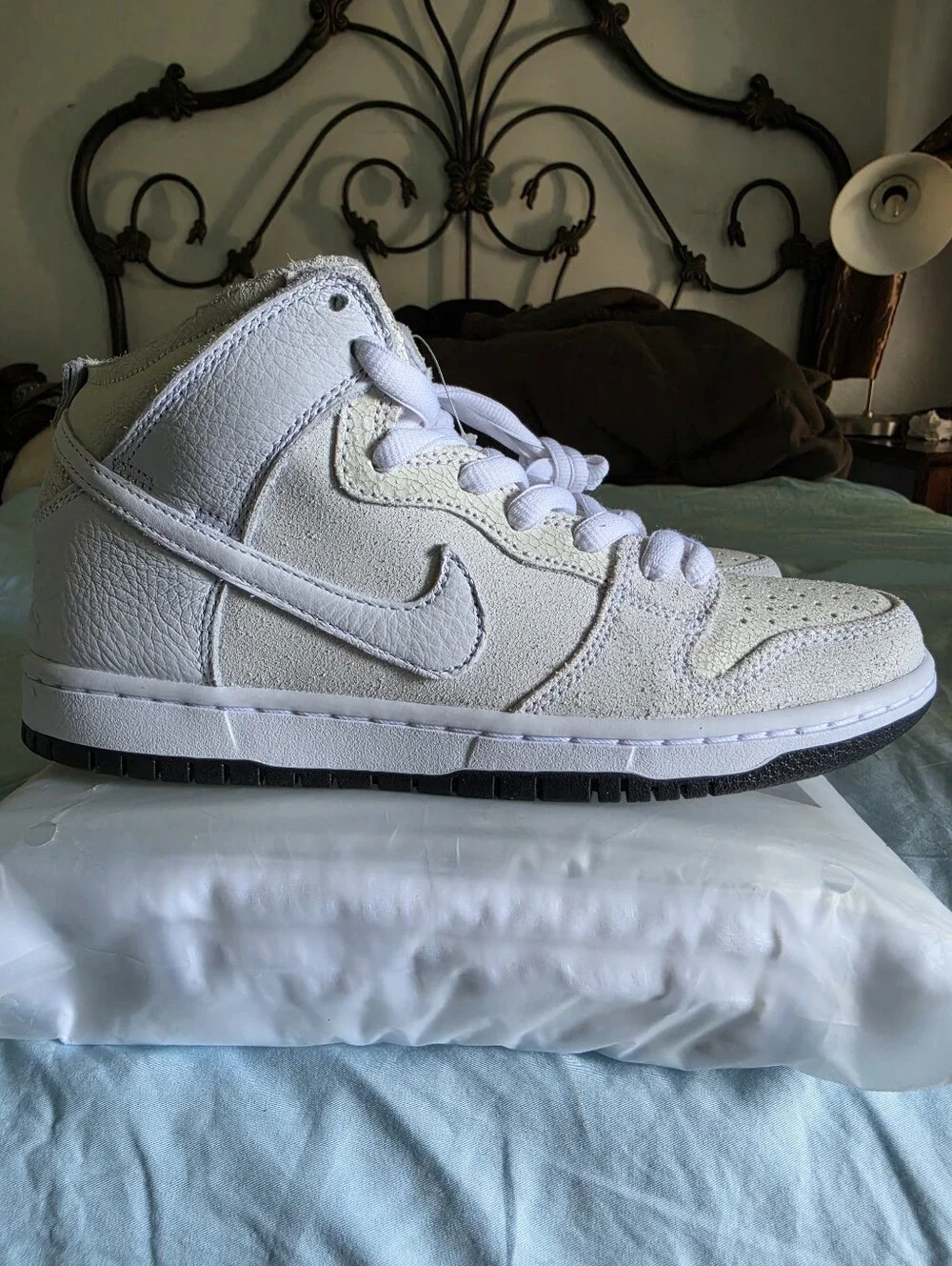 Nike FIRE! NWOB! SB Dunk High Antihero #HM5837 100 in Wolf Grey. Sz W8/M6.5 R2S!